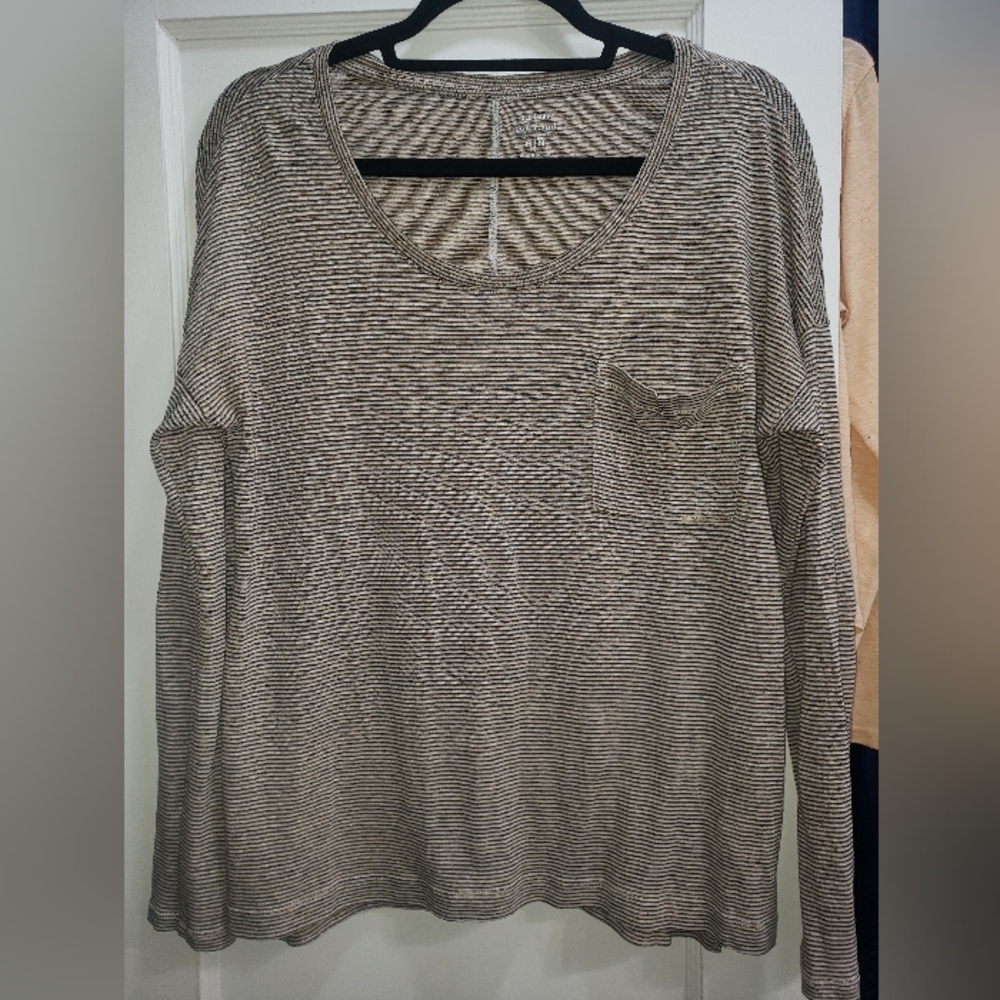Med. OLD NAVY BOYFRIEND Top